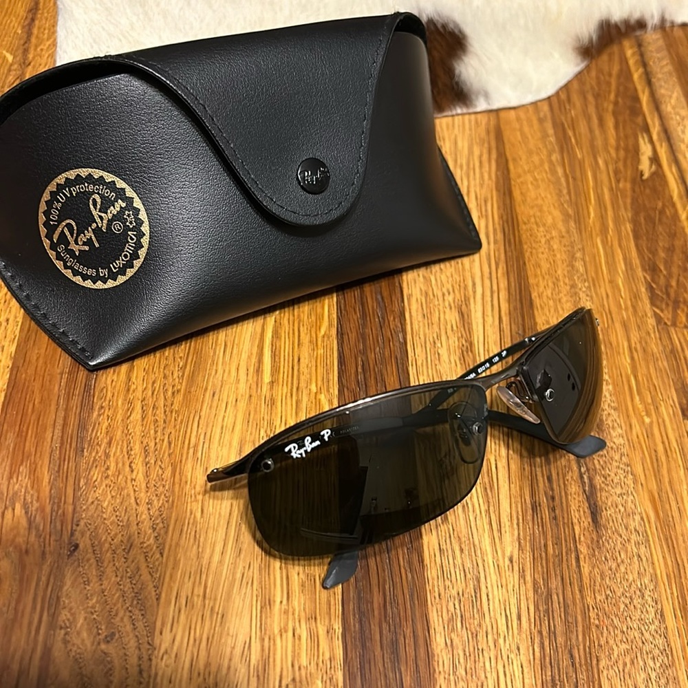 Brand new polarized ray bans